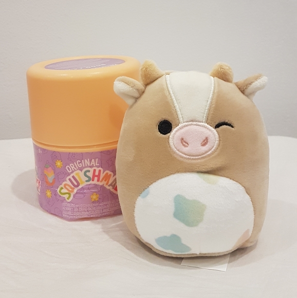 Mystery Easter Capsule Squishmallows - Iver, Griella, Eileen, Waylon and Robyne - Picture 8 of 9